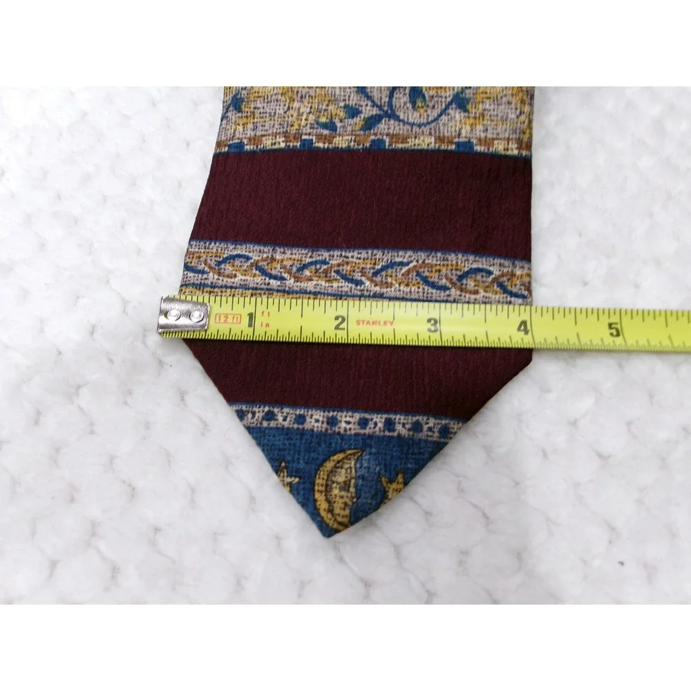 Metropolitan Museum of Art Mens Necktie 4x58 Burgundy Celestial Sun Moon Silk